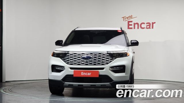 Ford Explorer 2022 — photo 3