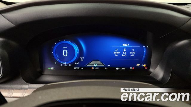 Ford Explorer 2022 — photo 8