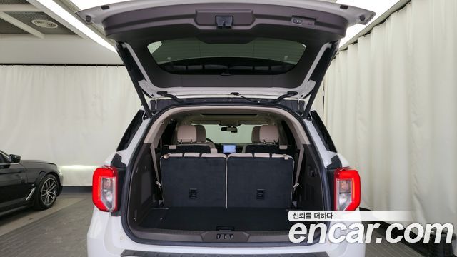 Ford Explorer 2022 — photo 20
