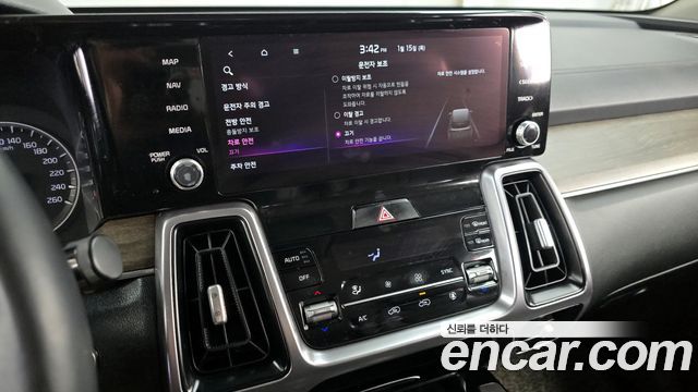Kia Sorento 2021 — photo 16