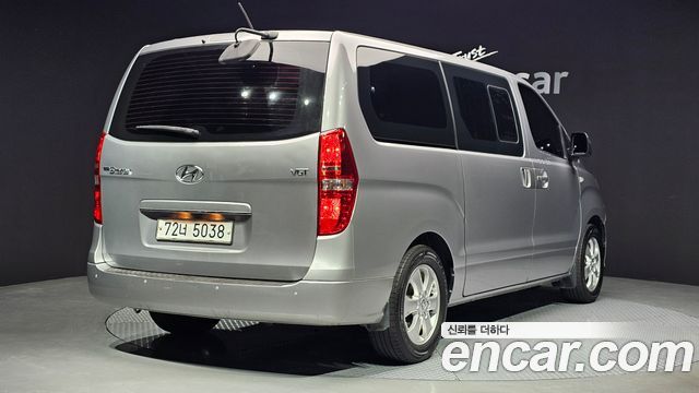 Hyundai Starex 2019 — photo 2