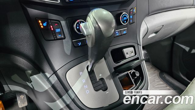 Hyundai Starex 2019 — photo 9