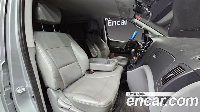 Hyundai Starex 2019 — photo 10