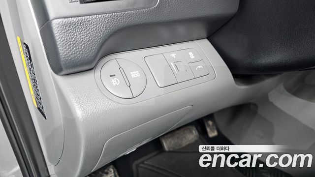 Hyundai Starex 2019 — photo 14
