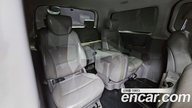 Hyundai Starex 2019 — photo 18