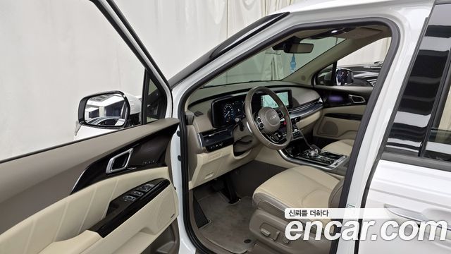 Kia Canival 2022 — photo 10