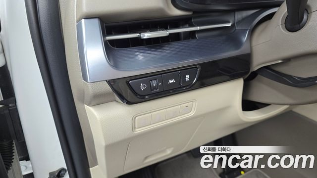 Kia Canival 2022 — photo 17