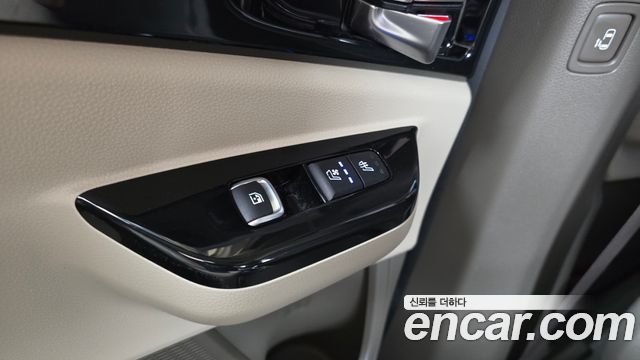 Kia Canival 2022 — photo 19