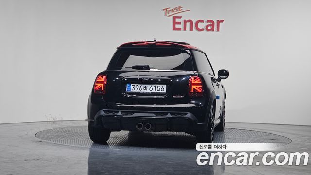 Mini Cooper 2023 — photo 4