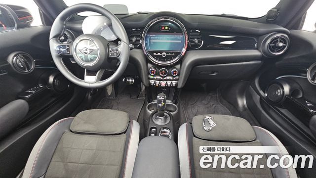 Mini Cooper 2023 — photo 7