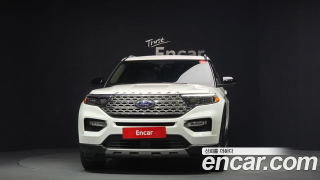Ford Explorer 2022 — photo 3