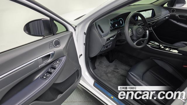 Hyundai Sonata 2021 — photo 12