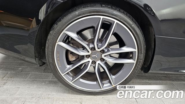 Mercedes-Benz E-Class 2021 — photo 5
