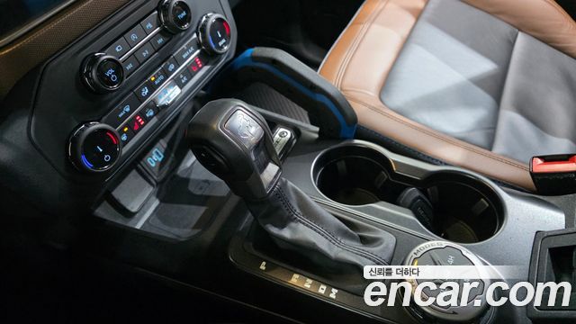 Ford Bronco 2022 — photo 9