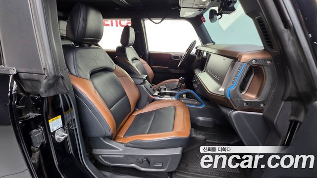 Ford Bronco 2022 — photo 10