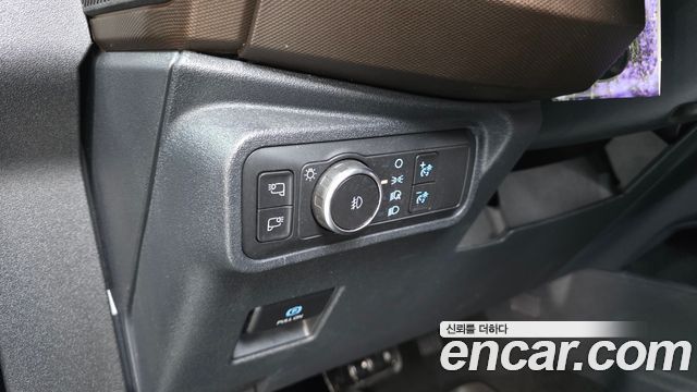 Ford Bronco 2022 — photo 13