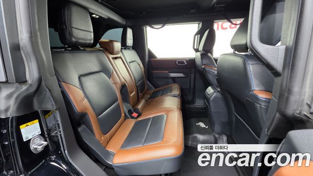 Ford Bronco 2022 — photo 19