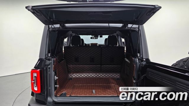 Ford Bronco 2022 — photo 20