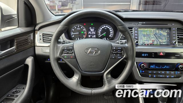 Hyundai Sonata 2015 — photo 13