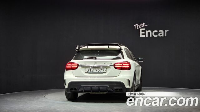 Mercedes-Benz GLA-Class 2018 — photo 4