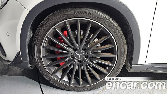 Mercedes-Benz GLA-Class 2018 — photo 5