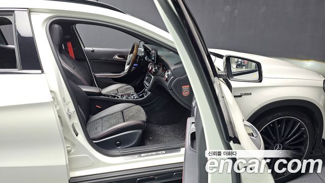 Mercedes-Benz GLA-Class 2018 — photo 11