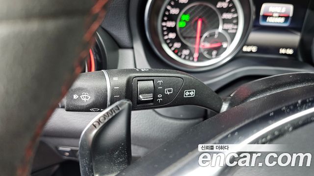 Mercedes-Benz GLA-Class 2018 — photo 17