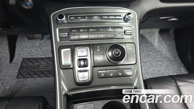 Hyundai Santafe 2023 — photo 9