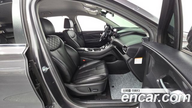 Hyundai Santafe 2023 — photo 11