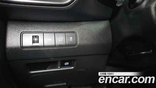 Hyundai Santafe 2023 — photo 16