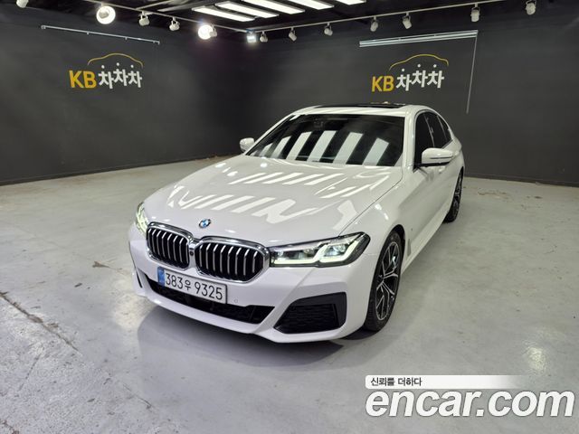 BMW 5-Series 2022 — photo 3