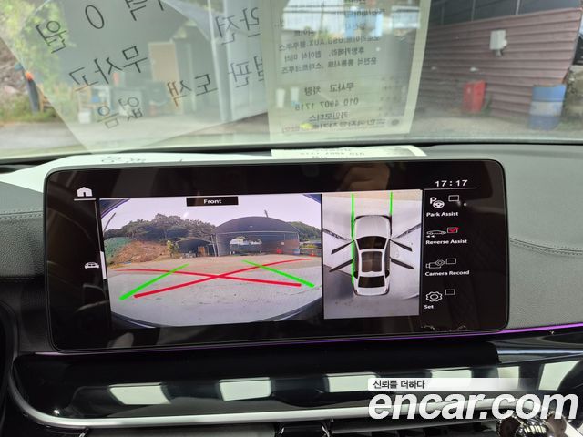 BMW 5-Series 2022 — photo 14