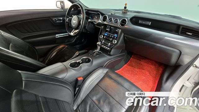 Ford Mustang 2019 — photo 7