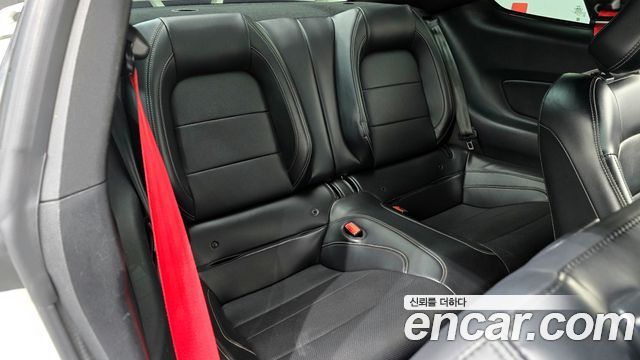 Ford Mustang 2019 — photo 12