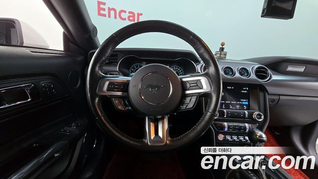 Ford Mustang 2019 — photo 13