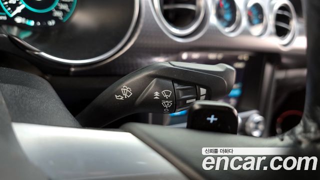 Ford Mustang 2019 — photo 17