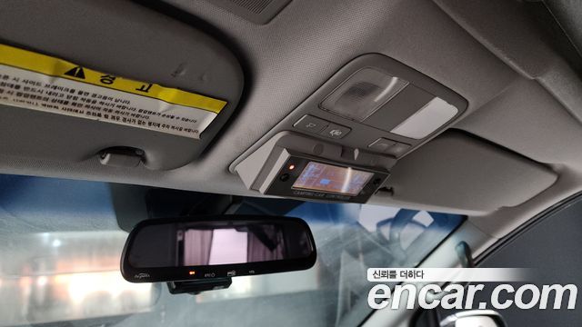 Hyundai Starex 2015 — photo 17