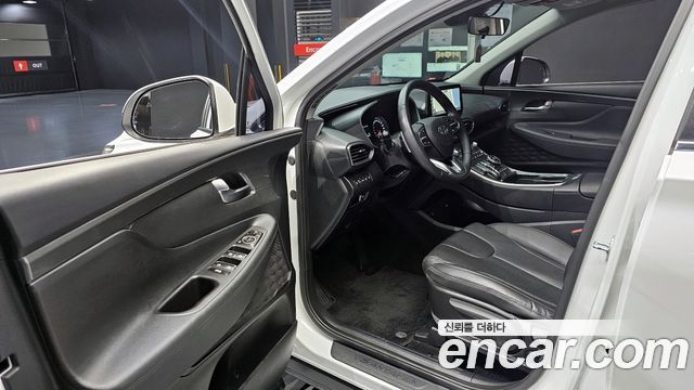 Hyundai Santafe 2023 — photo 11