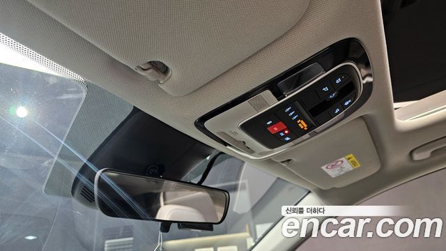 Hyundai Santafe 2023 — photo 17