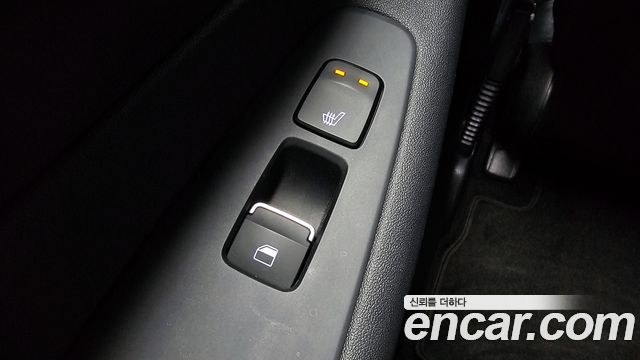 Hyundai Santafe 2023 — photo 18