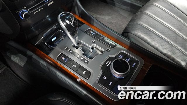 Hyundai Equus 2012 — photo 9