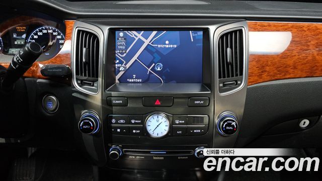 Hyundai Equus 2012 — photo 12