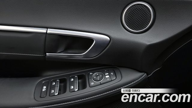 Hyundai Sonata 2022 — photo 17