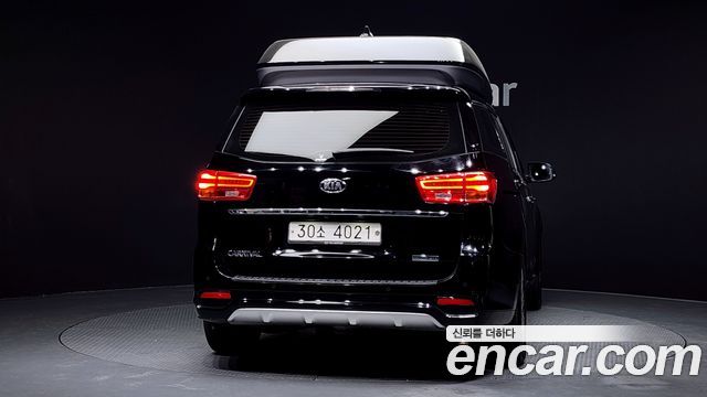 Kia Canival 2019 — photo 4