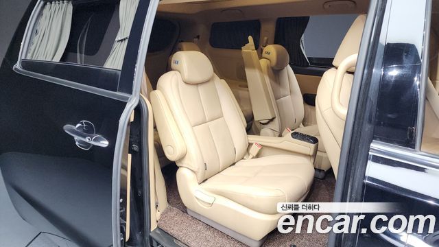 Kia Canival 2019 — photo 12