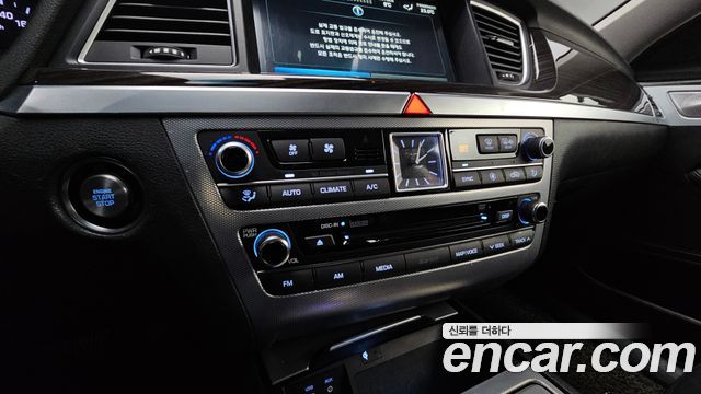Genesis G80 2018 — photo 15