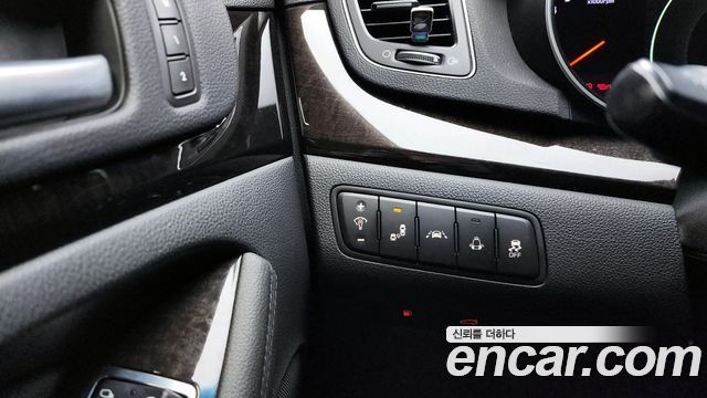 Kia K7 2013 — photo 17