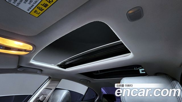 Kia K7 2013 — photo 18