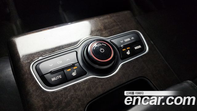 Kia K7 2013 — photo 19