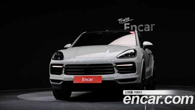 Porsche Cayenne 2022 — photo 3